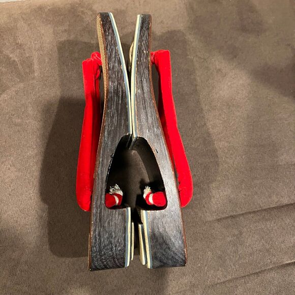 Japanese Wooden Clogs Sandals Slippers Size 7W - Picture 5 of 6